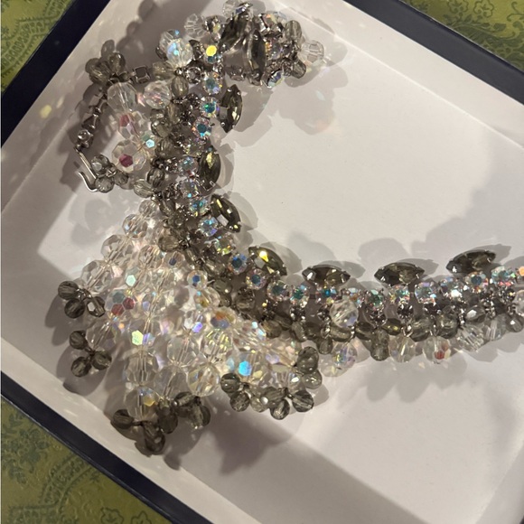 The MOST AMAZING piece of Vintage costume Jewelry ever. - Picture 13 of 15